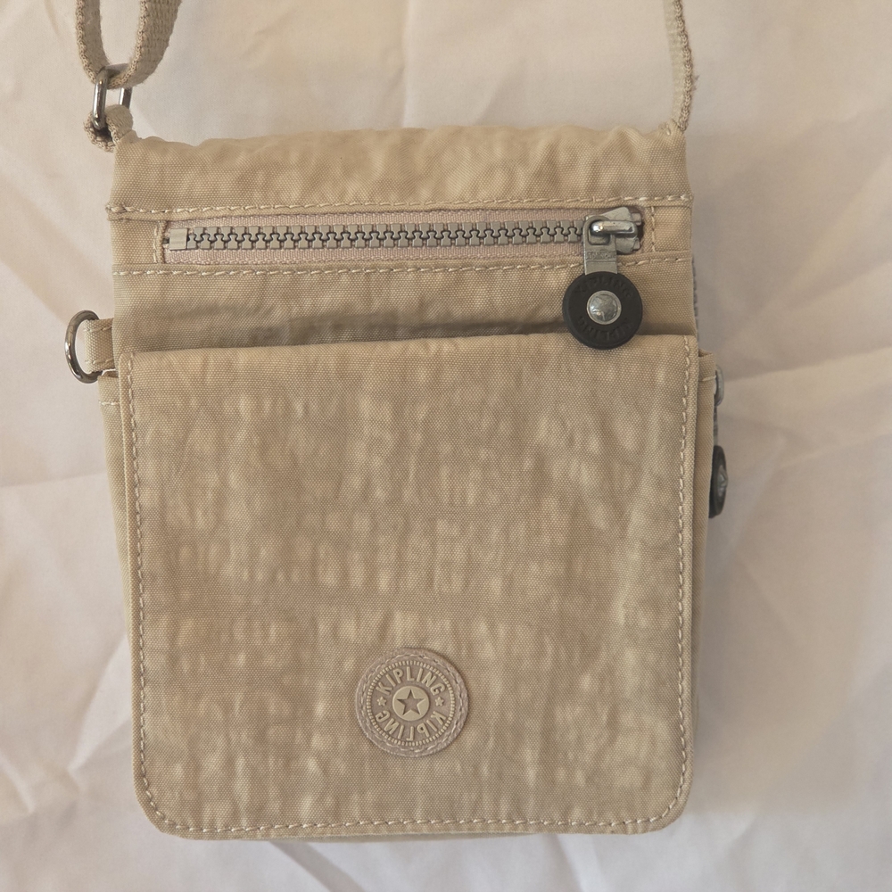 Kipling Tan Crossbody Bag Multiple Pockets Card Slots Zipper Closure Adjustable